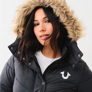 Women's Black Puffer Jacket with Faux Fur Hood X-Large